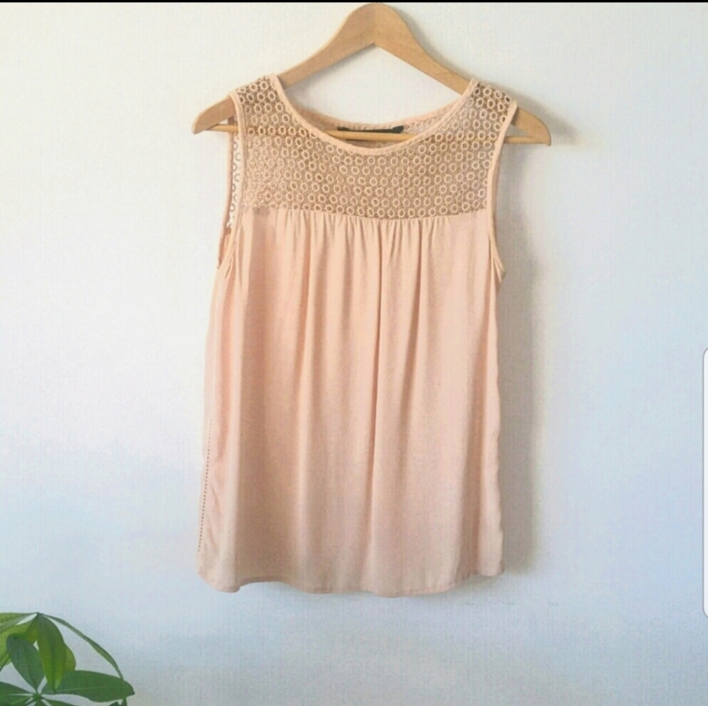 Zara blush pink eyelet short sleeve top blouse